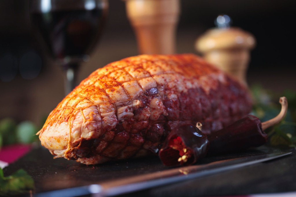 Roti De Magret De Canard Au Piment D'espelette Charcuterie fine de Canards Landais - magrets, rôtis fourrés
