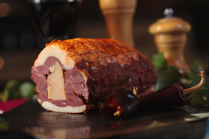 RÔTI DE MAGRETS AU FOIE GRAS ET PIMENT D'ESPELETTE AOP